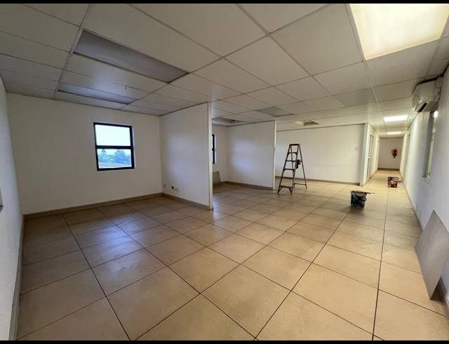 1,798M² WAREHOUSE TO LET IN STRIJDOMPARK